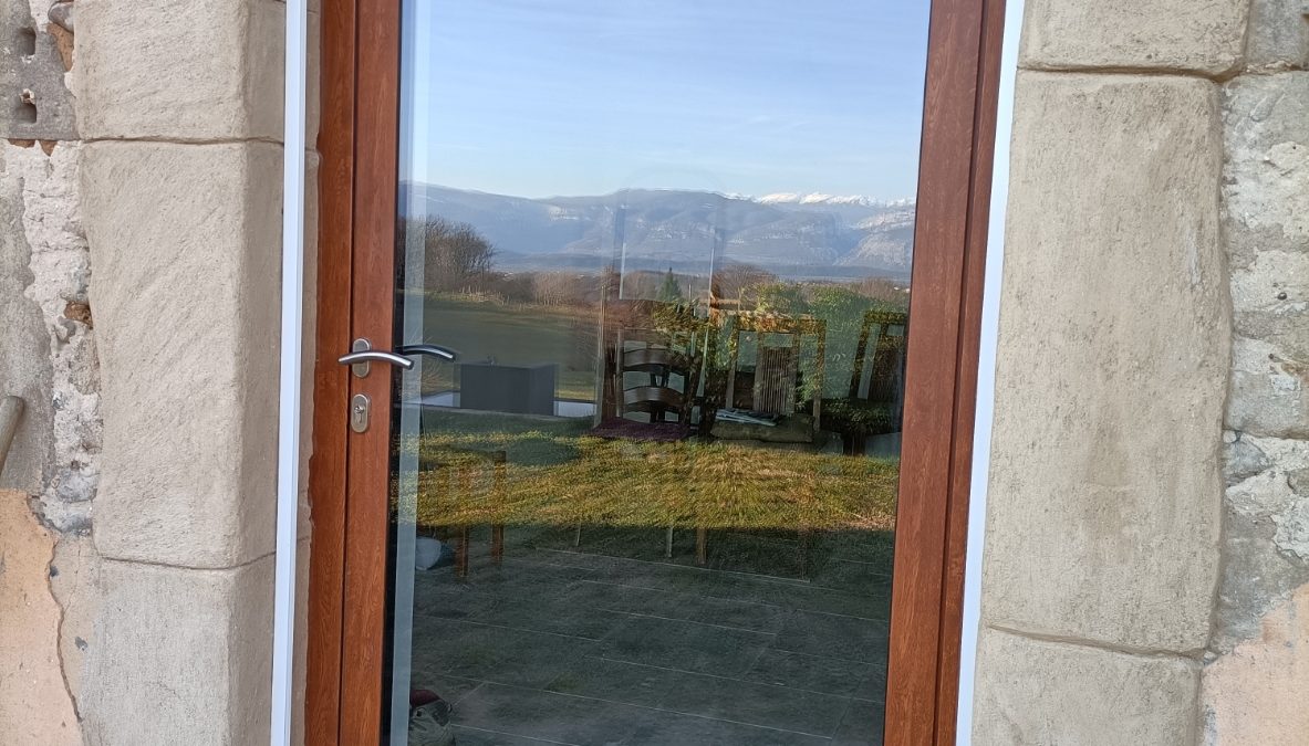 menuiserie extérieure aluminium - porte vitrée - nos réalisations - VERMETAL