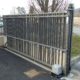 portail coulissant alu sur mesure - portail gris barreaux- nos réalisations - VERMETAL